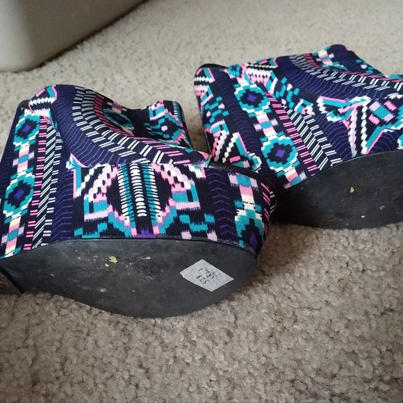 SHOE DAZZLE LORDES - SZ 7 - PLATFORM WEDGE BOOTIE - Picture 3 of 5